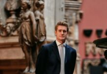 Retelling Stories At The Victoria And Albert Museum