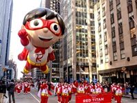 What It’s Like To Wrangle A Giant Balloon In The Macy’s Thanksgiving Day Parade