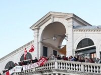 Musicians Of Venice’s Opera House Lead March Through City To Protest Music Director
