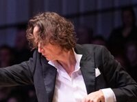 Atlanta Symphony Extends Nathalie Stutzmann’s Contract As Music Director