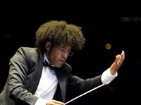 San Diego Symphony Extends Contract With Music Director Rafael Payare