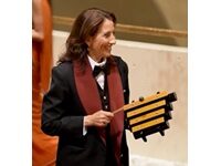 How The Ushers At New York’s Top Performing Arts Venues Shoo The Audience Back Into The Hall From Intermission