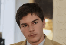 Turns Out The Louvre Photo’s ‘Fedora Man’ Is A 15-Year-Old French Teen Who Loves To Dress Rather Nattily