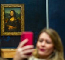 Is It Time For Museums To Ban Selfies?