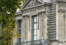 Woeful Security At The Louvre (Including Its Passwords)