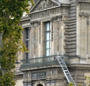 Woeful Security At The Louvre (Including Its Passwords)