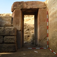 Archaeologist Discovers A Pharaoh’s “Valley Temple”