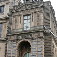 The Louvre’s Security Cameras Caught The Entire Jewel Heist — But The Security Guards Couldn’t See It
