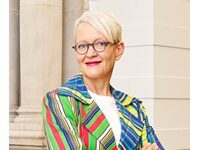 Director Of Britain’s Tate Galleries To Step Down