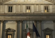 A Flash Mob Waves Ukrainian Flags As La Scala’s Grand Opening Features A Russian Opera