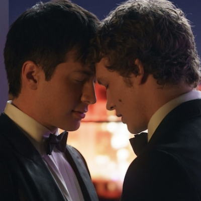 A Spicy Gay Hockey Book Has Become A Global Phenomenon TV Show