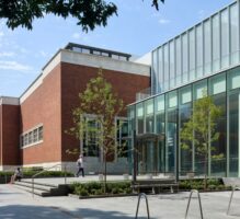 How Did US Museum Design Get So Boring?