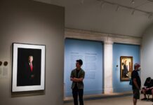 Trump Officials Threaten Smithsonian Funding Over Content Review