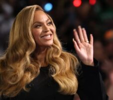 Beyonce Becomes The Fifth Musician To Become A Millionaire