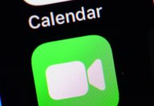 Russia Blocks Facetime, Roblox