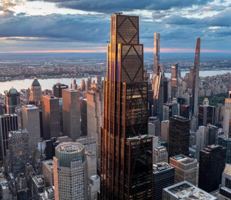 Norman Foster’s New JP Morgan Tower In Manhattan: An Obscene Essay In Steel