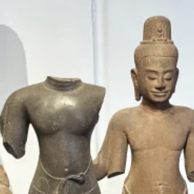 Cambodia Gets Back Dozens Historic Artifacts Allegedly Looted In British Art Dealer’s Scheme