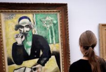 France’s Le Pen Planning Makeover Of French Arts Scene