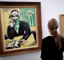 France’s Le Pen Planning Makeover Of French Arts Scene