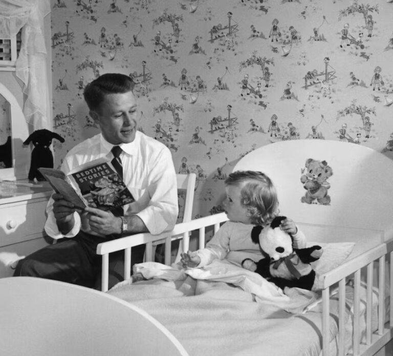 Study: Reading To Children Improves Their Social Skills