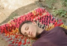 African Art Market Caught Between Home and Away