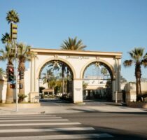Netflix Backs Out Of Offer For Warner; Paramount Wins