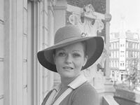 Actress Valerie Perrine Dead At 82