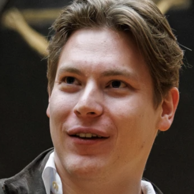 A Day At The Art Institute With The New 30-Year-Old Conductor Of The Chicago Symphony