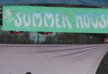 Does This Musician’s Nostalgic Performance Prove The Brits Are Becoming More Conservative Again?