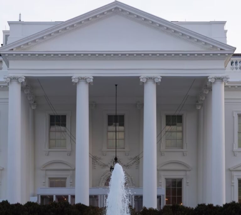 Trump Now Wants To Replace Columns On The Front Of The White House With Fancier Ones