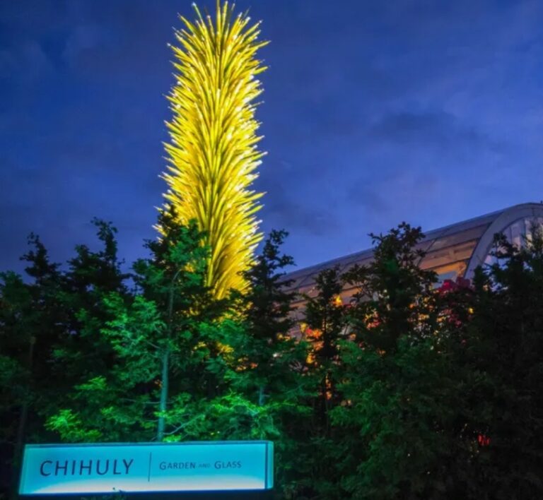 Man Causes $240K Of Damage To Chihuly Glass At Museum