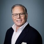 Warner Bros. Shareholders Overwhelmingly Reject CEO’s $800 Million+ Golden Parachute