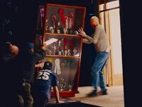 This 95-Second Scene Change At The Met Opera Is An Astounding Feat Of Coordination