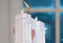 Trump’s Arts Commission Approves Preliminary Design Of Arch