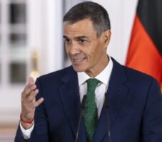 Spain’s Culture Minister Refuses Transfer Of Guernica For Basque Loan