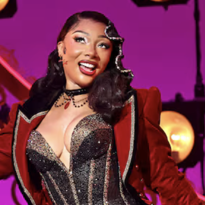 There Are An Awful Lot Of Celebs On Broadway Right Now