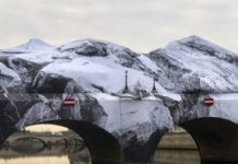 Paris’ Pont Neuf Becomes A Stone Grotto