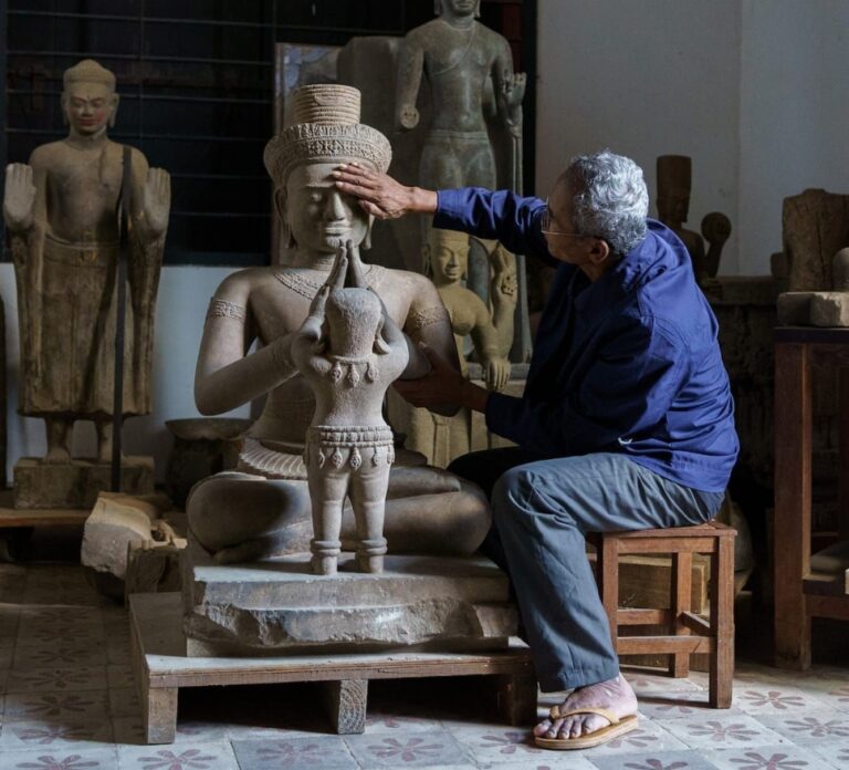 The Art Looter Who Supplied Museums