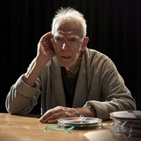 An Actor With Alzheimer’s Performs Beckett’s “Krapp’s Last Tape”