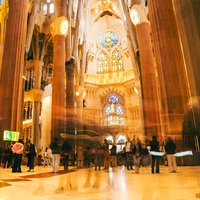 How Gaudí’s Design Keeps Sagrada Familia Standing Tall Without Flying Buttresses
