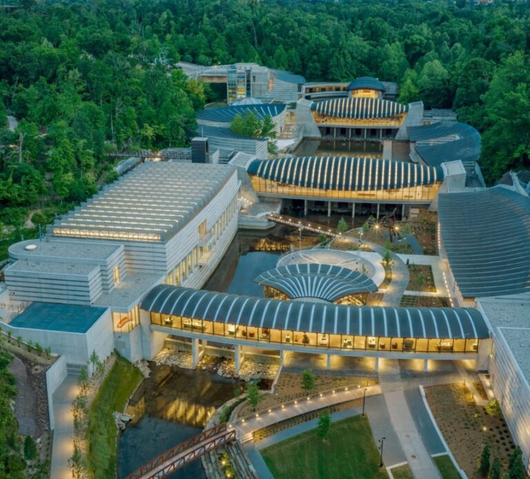 Crystal Bridges Completes Major Expansion