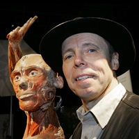 Gunther Von Hagens, Creator Of Controversial Exhibition “Body Worlds,” Is Dead At 81