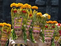 In Bali, Sacred Dance Lives On