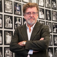 Oskar Eustis, Longtime Director Of New York’s Public Theater, To Step Down In 2028