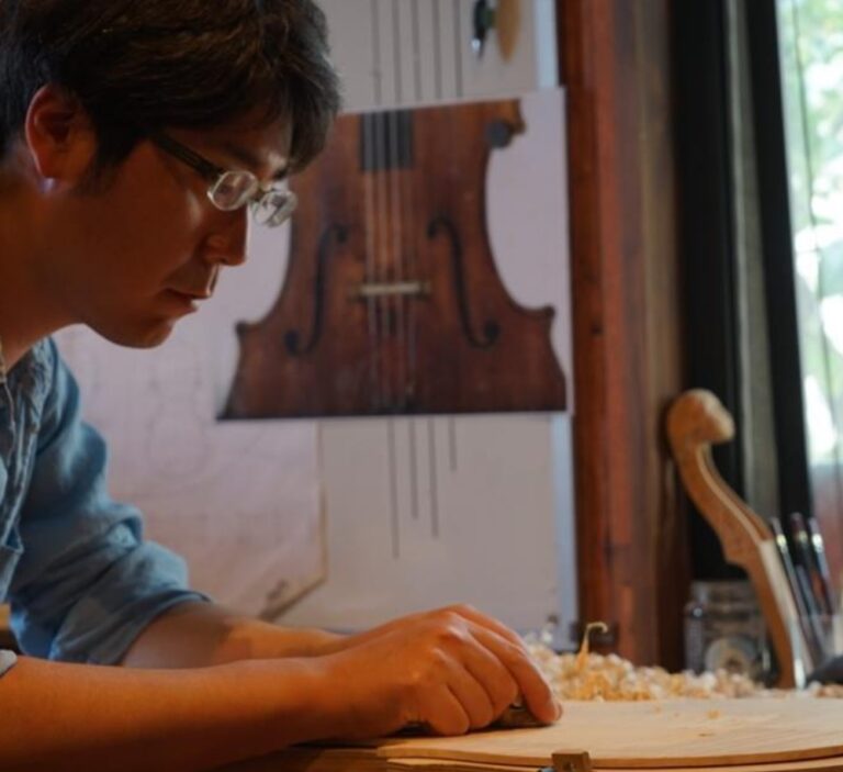 The Violin As Aesthetic Choice