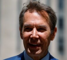 Jeff Koons Wins Case Accusing Him Of Copyright Infringement