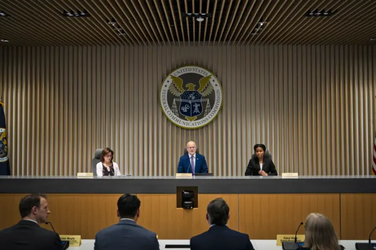 FCC Scraps Local Broadcast TV Ownership Limits