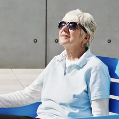 Mary Heilmann, Who Poked Fun At Her Minimalist Colleagues With ‘Wobbly’ Lines, Has Died At 86
