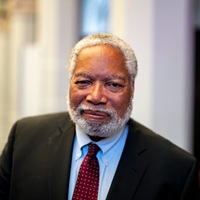 Smithsonian Chief Lonnie Bunch To Retire Amid Trump’s Culture-War Attacks