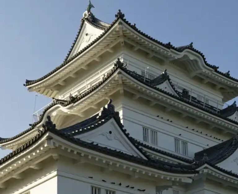 How To Repurpose All Those Centuries-Old Japanese Temples?